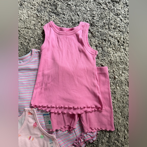 Pink and Multicolor Kids Garanimials bundle - Picture 3 of 12